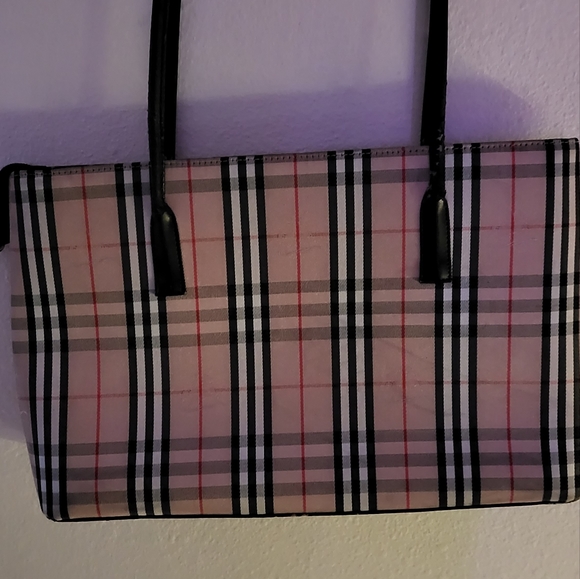 Purses - Picture 2 of 6